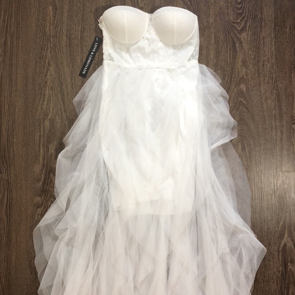 Love & Lemonade Layered Ruffle Mesh Wedding Dress - Picture 5 of 5